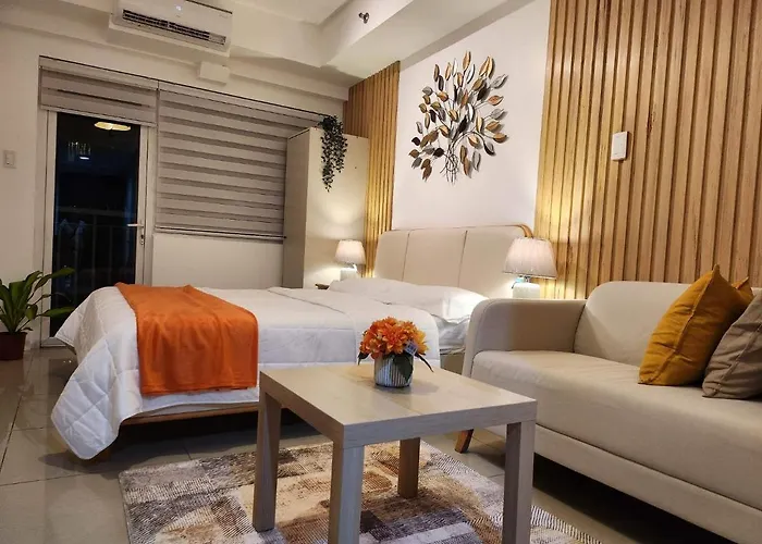 Near Moa At Shell Residences Queen-bed Pool View Apartahotel