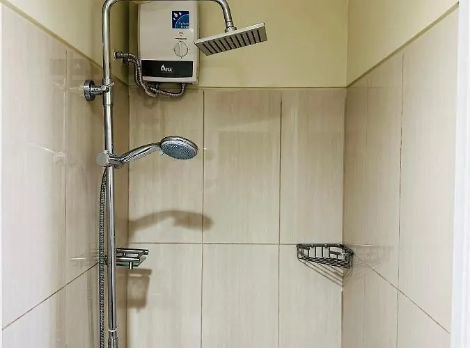 Near Moa At Shell Residences Queen-bed Pool View * Manila
