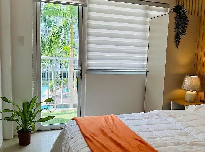 Apartahotel Near Moa At Shell Residences Queen-bed Pool View